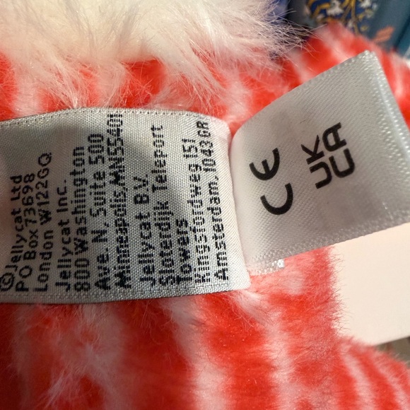 Jellycat Evey Bashful Bunny Red and White - Picture 7 of 7